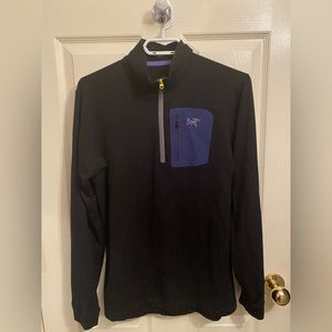 Arc’teryx men’s medium wool base layer